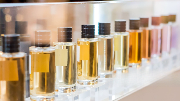 Comment fabriquer son parfum à la maison avec de l'alcool dénaturé